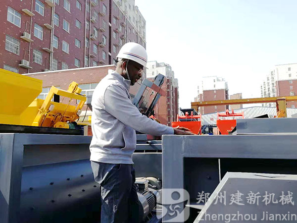 美国客户参观开云体育·开云官方网站-开云体育(中国)混凝土搅拌机